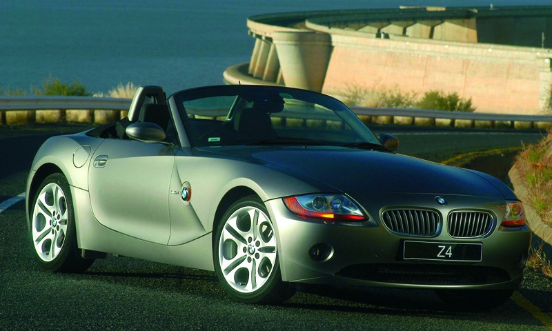 La BMW Z4 3.0 del 2004 oggi si trova a circa 13.900 euro