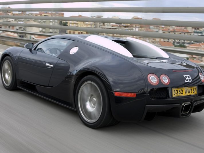 Bugatti Veyron - Su strada - Design