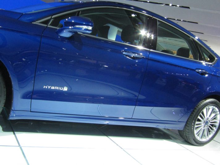 Ford Fusion - La linea in blu