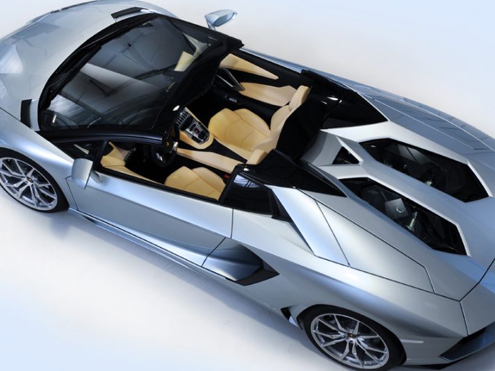 Lamborghini Aventador Roadster - Le linee