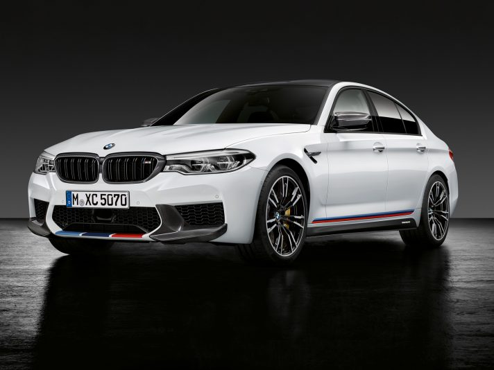 P90284093_highRes_the-new-bmw-m5-with-